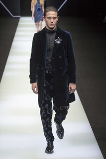 Emporio Armani Fall 2018 Ready-to-Wear , Emporio Armani осень зима 2018 , Fashion show , неделя моды в Милане , MFW , Mainstyles